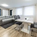 Napsugár&virág Apartamento Tiszafüred