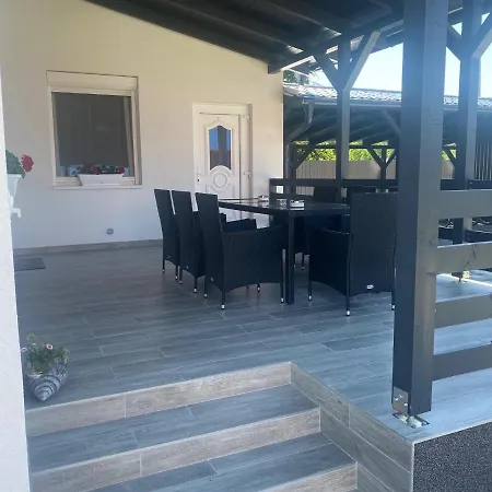 Apartamento Napsugár&virág *