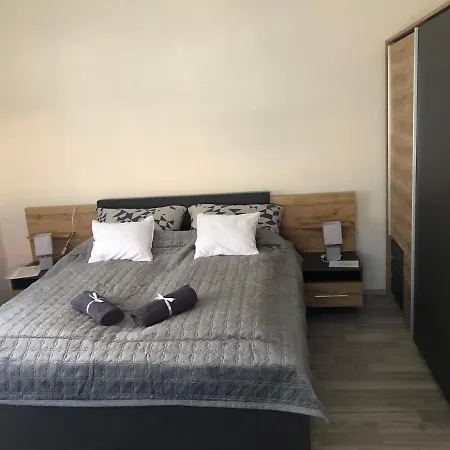 Napsugar & Virag Apartment Tiszafüred