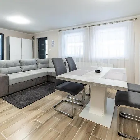 Napsugar & Virag Appartement Tiszafüred