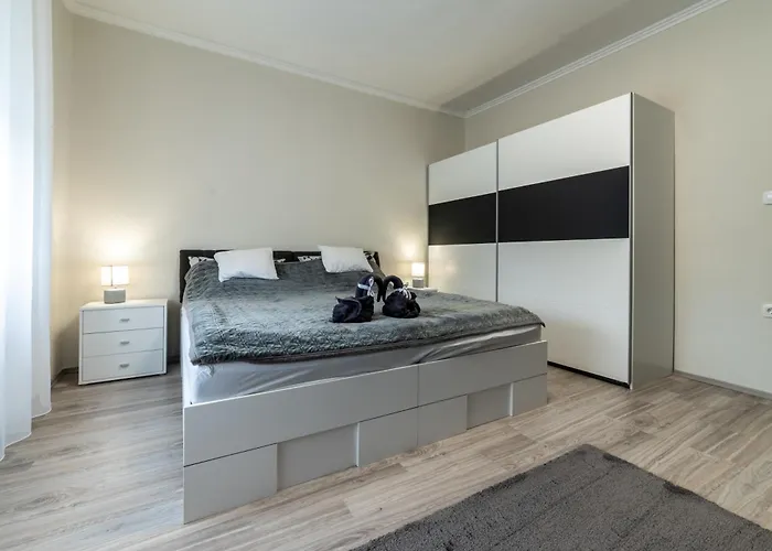 Napsugar & Virag Apartament *