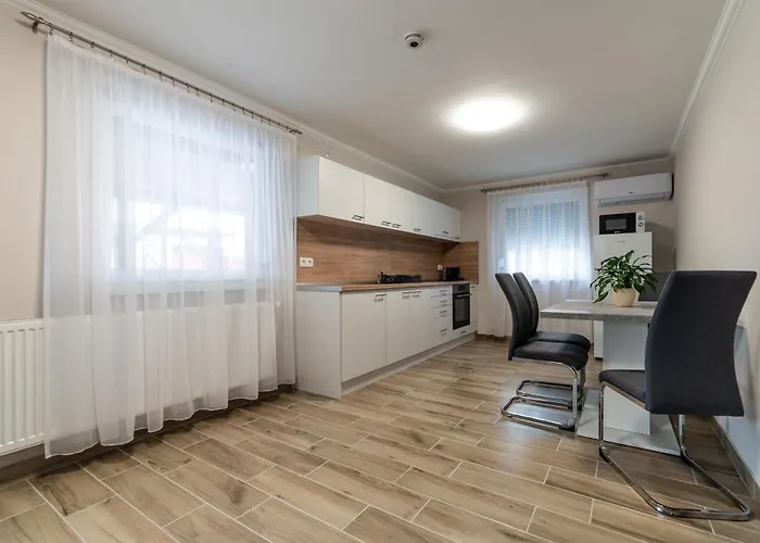 Napsugar & Virag Apartament